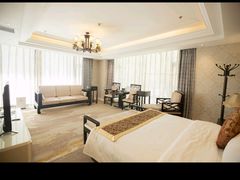 -蓝地时尚庄园(北京清河营地铁站店)