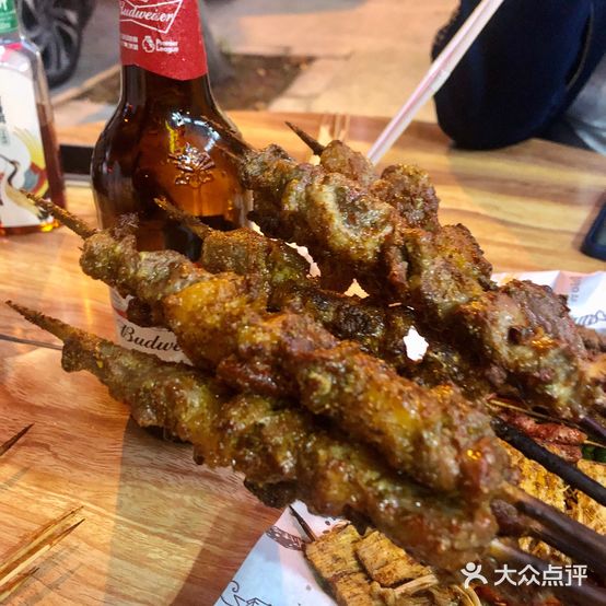 新疆巴郎子烤肉王(周新路店)