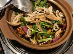 -胡须佬鸡煲四季火锅店(石厦西村直营店)