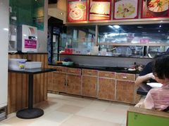 大堂-华辉拉肠(小北路店)