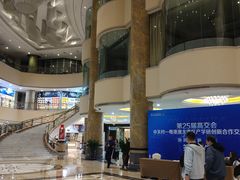 -深圳君逸国际酒店(龙岗横岗塘坑地铁站店)