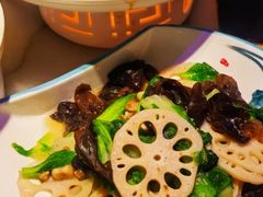 -京城小江南·北京烤鸭·江南土菜·白鱼(中关村店)