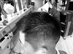 -摩登时代美发沙龙