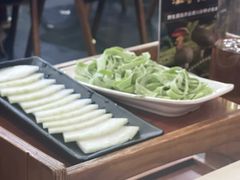 -土连锅·现熬养生汤锅(梁家巷店)