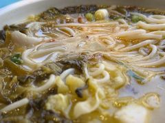 -灵芝妹子海鲜米线(劳动公园店)