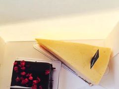 -UNI UNI(环亚凯瑟琳店)