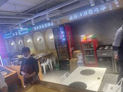 -运气牛自助酱大骨火锅(南京东路店)
