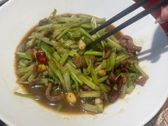 -黄泥岗·地道湖北菜(奥特莱斯店)