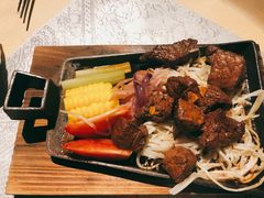 铁锄牛排-穹六人间 people 6(岳阳路店)