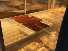 面包甜点陈列柜-珍糕兴(三林店)