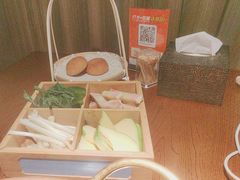 -花菇朵·云山雀 ll 野生菌火锅·精品云南菜(万柳店)