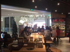 -星巴克(西藏路店)