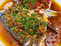 鸳鸯酱蒸鱼头-粤·啫啫