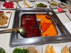 -海底捞火锅鲜切牛肉主题店(长寿路店)