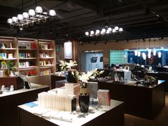 -光海书局(南京东路第一百货店)