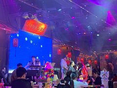 -喜鹊音乐酒馆(西街店)