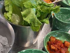 -欧巴炭烤肉오빠숯불구이(南京东路店)