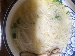 鸡汤银丝面-二孃鸡爪爪(东风路总店)