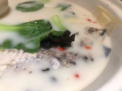 -泉畔人家·老济南经典鲁菜(大明湖店)