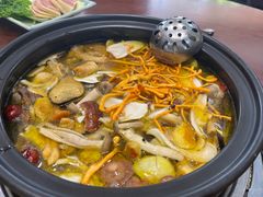 -菌之家·专业纯野生菌火锅·特色炒菌