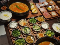 -银米·云南传统过桥米线(双廊黑金冠店)