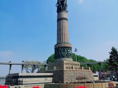 -人民防洪胜利纪念塔