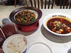 -渝是乎川渝小炒(新世界百货望京店)