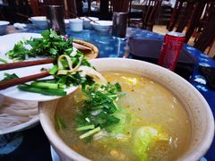 -桥香园云南过桥米线(金马碧鸡店)