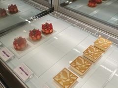 -潮一不贰·法式甜品·生日蛋糕·西式简餐(外滩店)