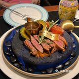 秘密旅行新店是复古风 但顶光….