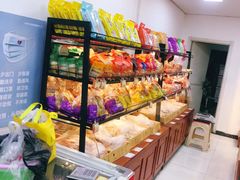 面包甜点陈列柜-鼎丰真(重庆路店)