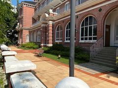 -香港大学