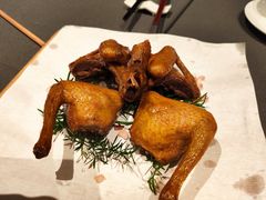 海盐焗乳鸽-小炳胜(卓悦中心店)