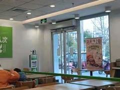 大堂-老乡鸡(临泉人民医院南区店)