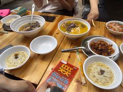 -文山荷鲜居(翠湖店)