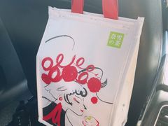 -奈雪的茶(大连新玛特店)