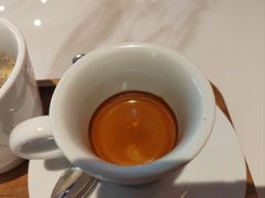 -LAVAZZA拉瓦萨咖啡(中航城君尚购物中心店)