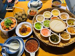 -包整·丝娃娃(一览甲秀楼风景店)