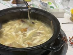 -九寨特色牦牛肉汤锅 羊肉汤锅