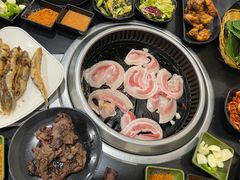 -满都拉碳火烤肉(文苑路店)