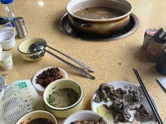 -东巴谷野生菌火锅餐厅