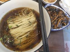 -百年老字号·观振兴蟹黄面·三虾面·苏式面(观前街富仁坊巷店)