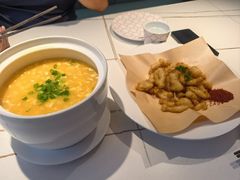 -阿瓦山寨·湘菜现炒·剁椒鱼头王(咸阳总店)