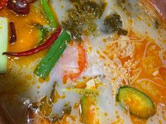 -洱火云南酸菜牛肉火锅(石景山当代商城店)