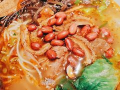 -百春原湖南牛肉粉(百联世纪店)
