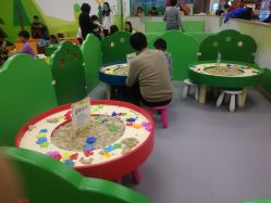 -莫莉幻想儿童乐园(郑州丹尼斯三天地店)