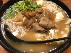 -鑫花溪牛肉米粉(凤凰街创始总店)