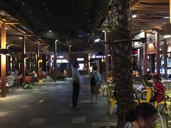 -三亚湾红树林度假酒店美食街