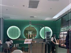 -奈雪的茶(亨特国际广场店)