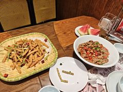 -黄泥岗·地道湖北菜(奥特莱斯店)